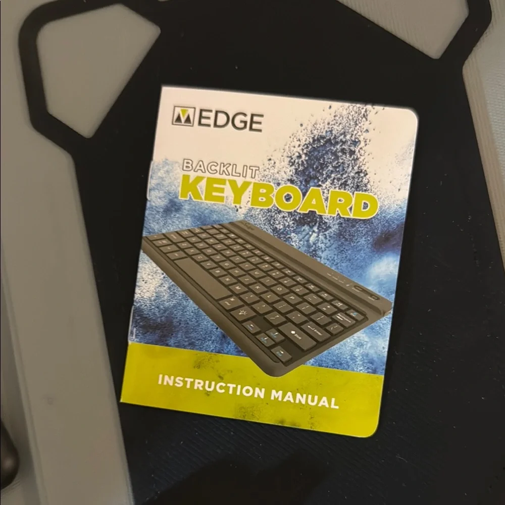 Edge Black Tablet Keyboard for Enhanced Productivity